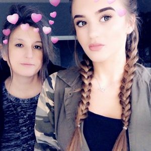 Meet your Posher, Helena